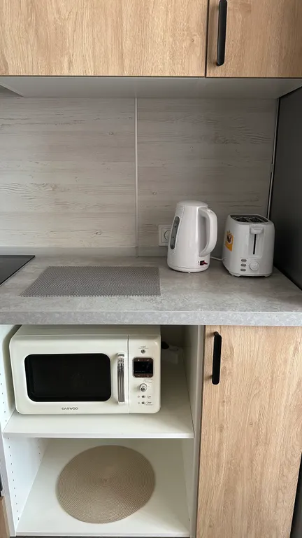 Просторная двухкомнатная квартира на набережной реки Амур