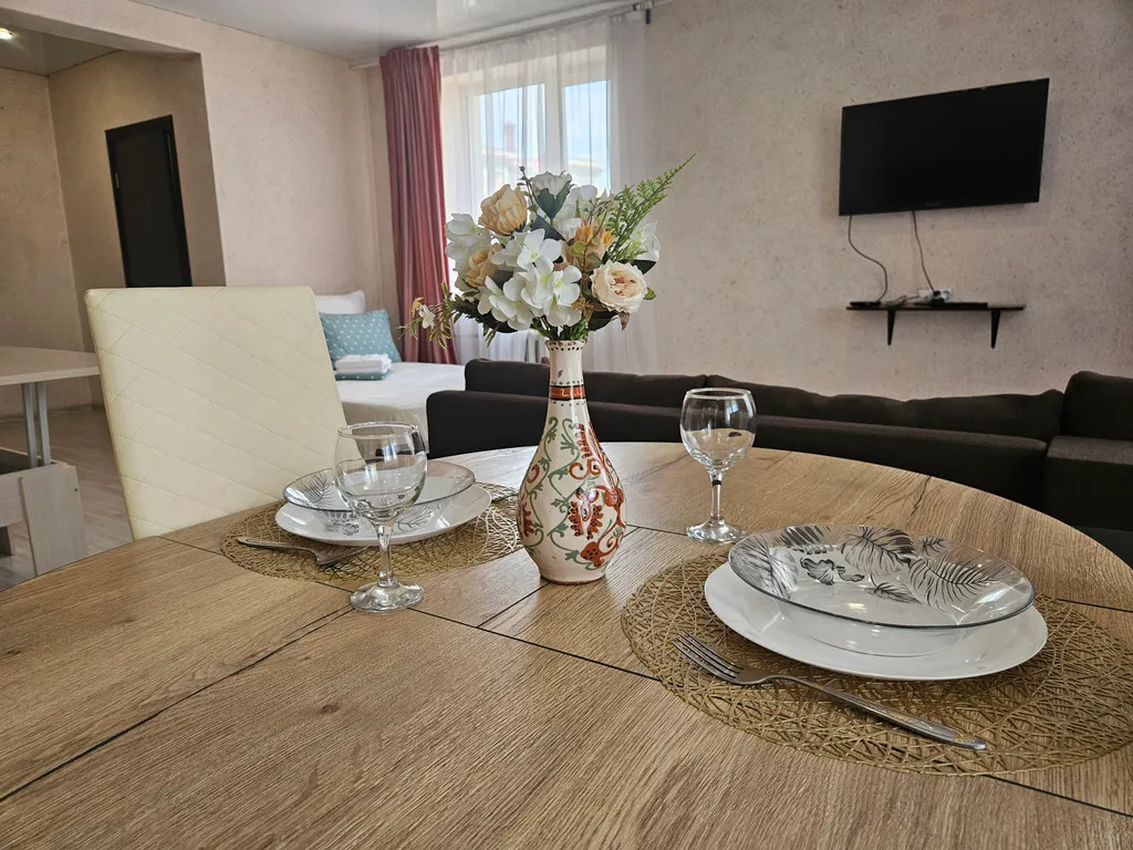 Квартира Квартира Студия в центре с красивым видом из окна и лоджии на Театр кукол Экият — Казань