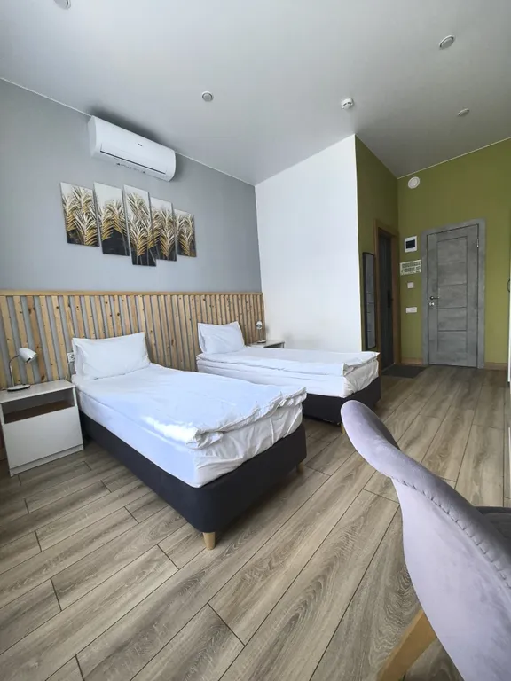 Квартира Двухкомнатная студия с кухней с 2-я санузлами и TV в каждой комнате — Коммунар