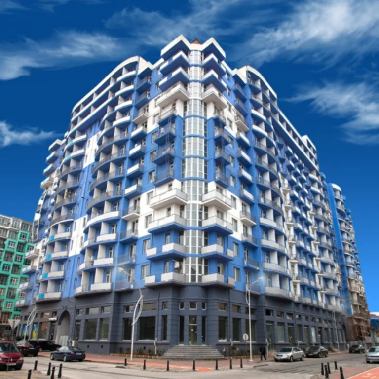 4-комнатная Квартира