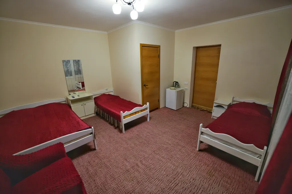 Квартира Квартира Четырехместный номер с доп. местом с балконом и видом на море — Лазаревское