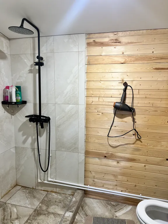 Домик в лесу с видом на горы Архыза с баней