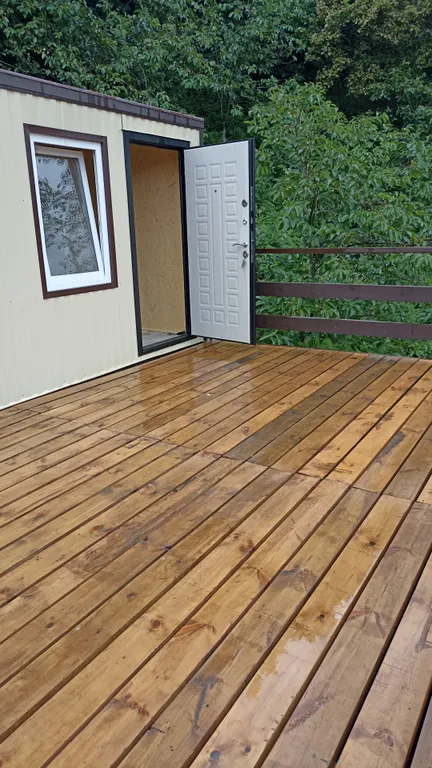 Летний домик с террассой