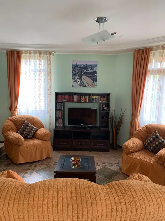 Дом у моря для приятного отдыха в любое время года (круглогодичный бассейн)