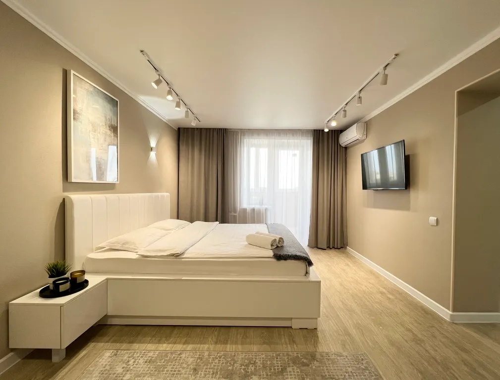 Lux с видом на Иртыш