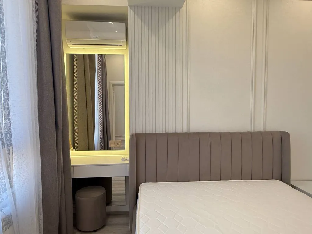 Tour Lumiere in Bay Tash Tower