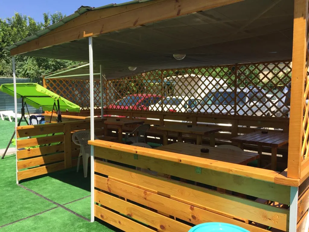 Трёхместный номер с видом на море