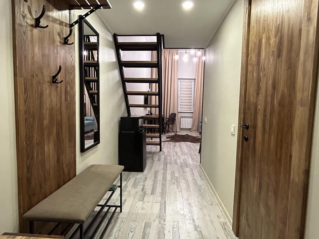 Квартира Студия в стиле Loft в двух уровнях в центре города — Алматы