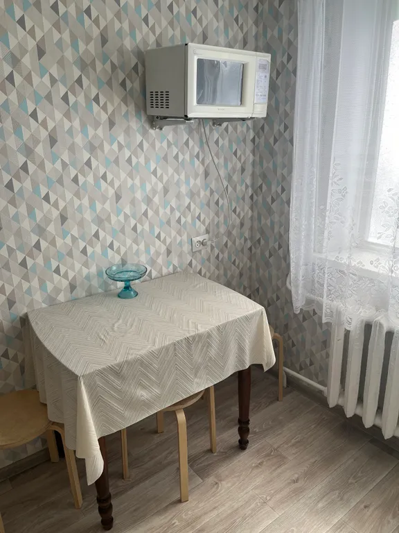 Квартира у института