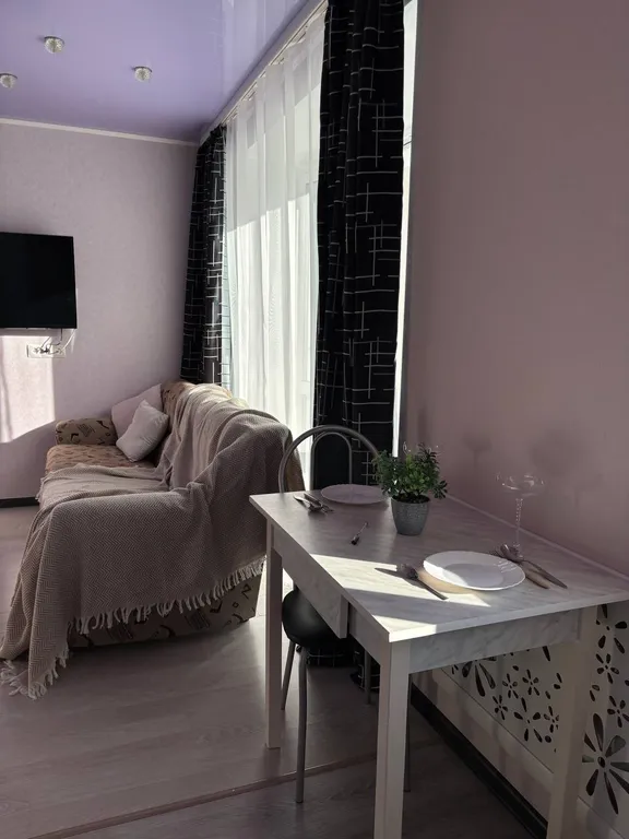 Стильная квартира-студия с теплым полом