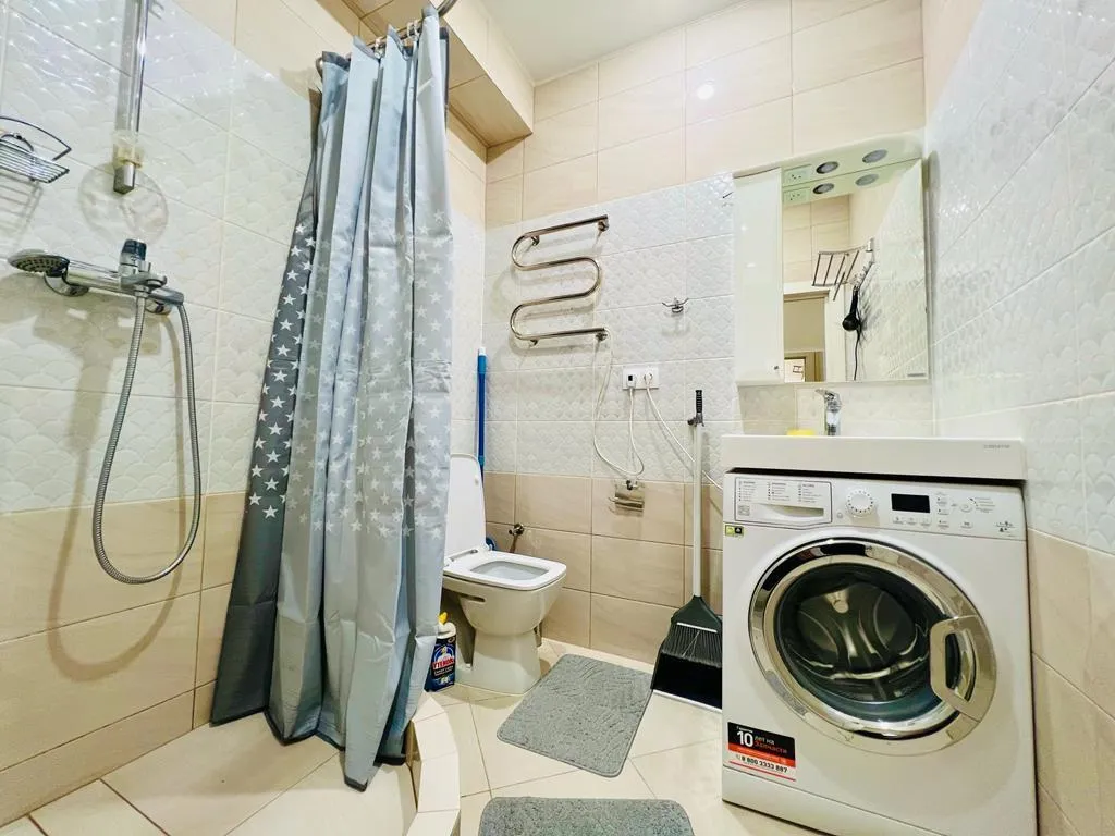 Светлая квартира с террасой рядом с морем