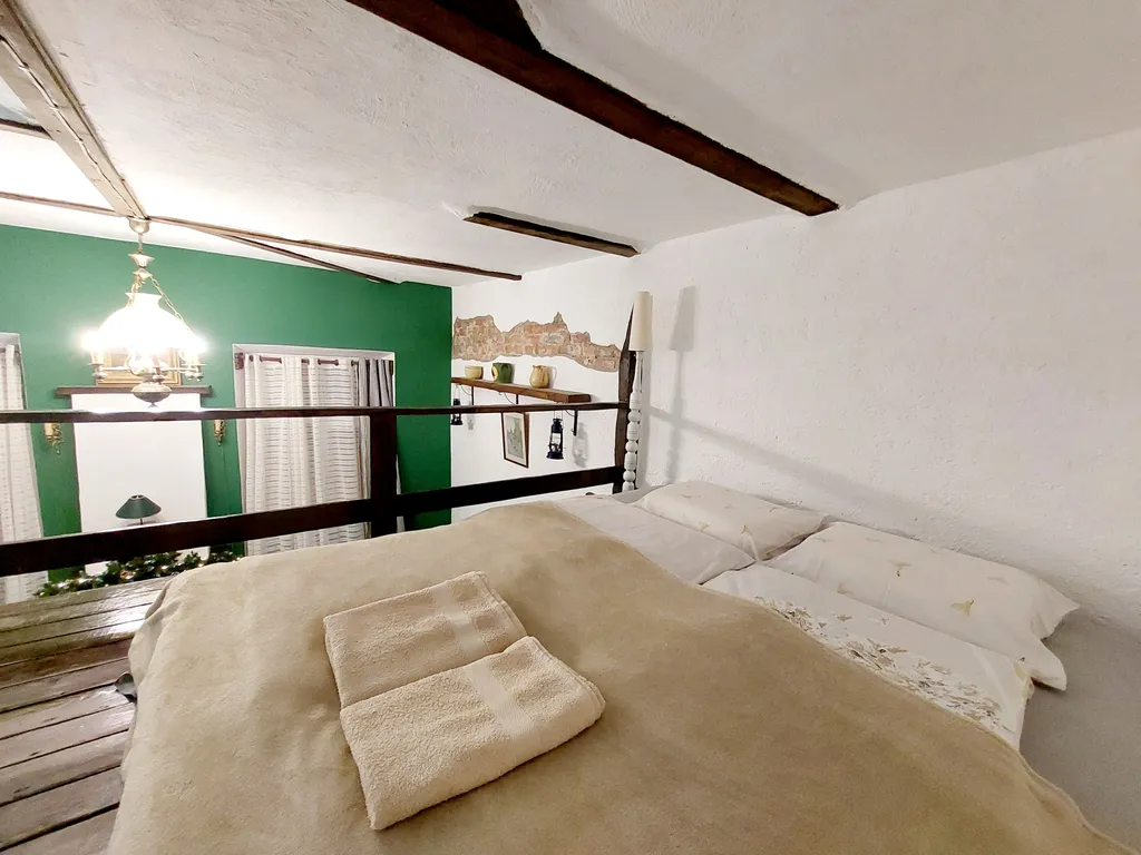 Апартаменты в средневековым стилем у Сторожевой башни