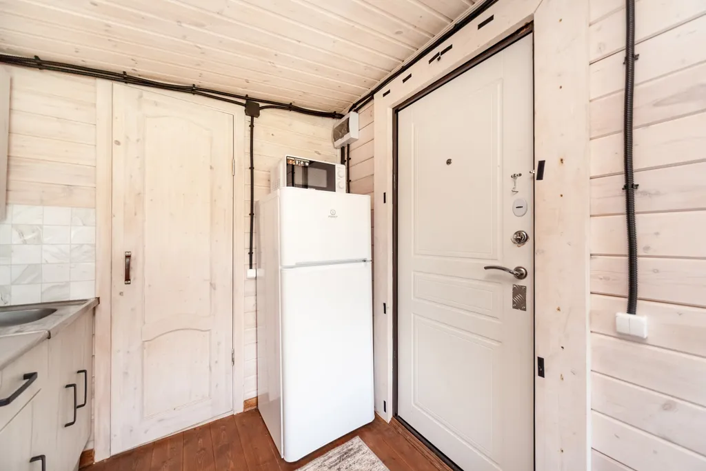 Домик на двоих с панорамным окном