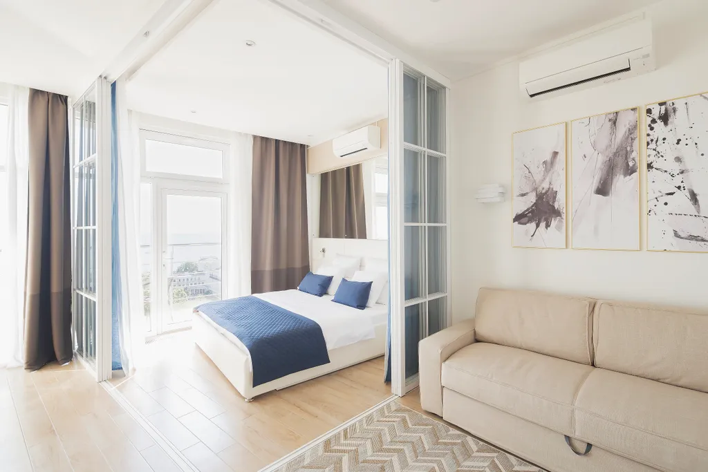 Студия с лучшим видом на море