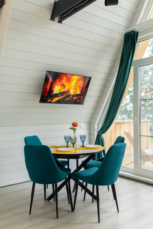 Коттедж Домик №1 На Берегу Озера — Гора-Валдай