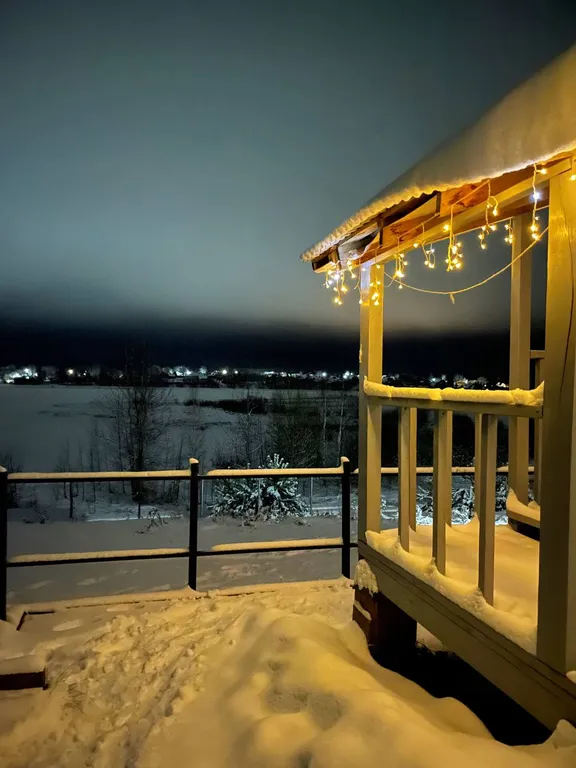 Коттедж Уютный домик на берегу озера Волго — Ланино