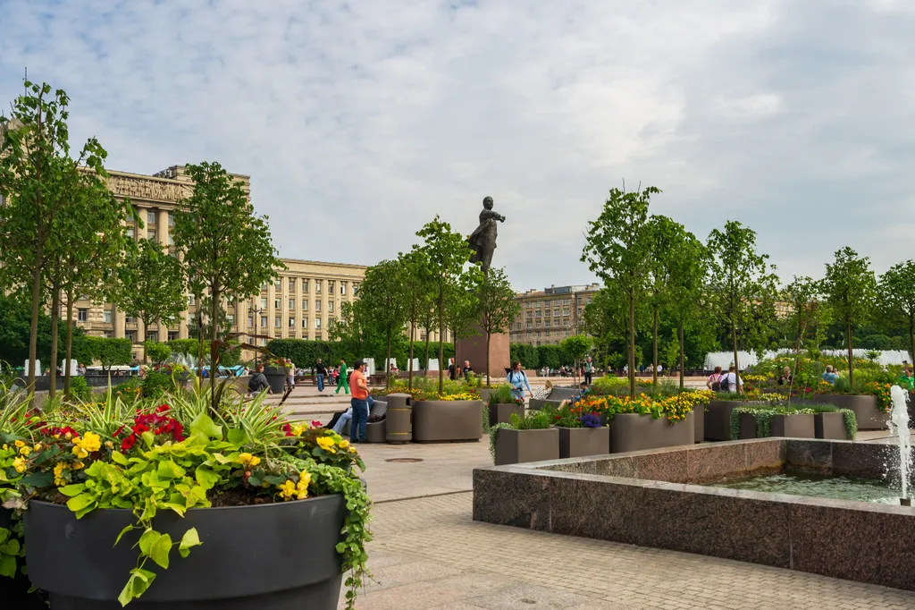 3-комнатная квартира с видом на Московскую площадь