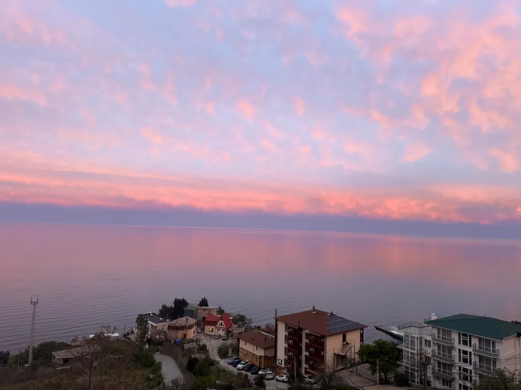 Четырехместный Люкс студия со своей кухней и отдельным входом