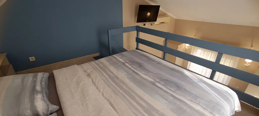 Коттедж-студия с видом на горы