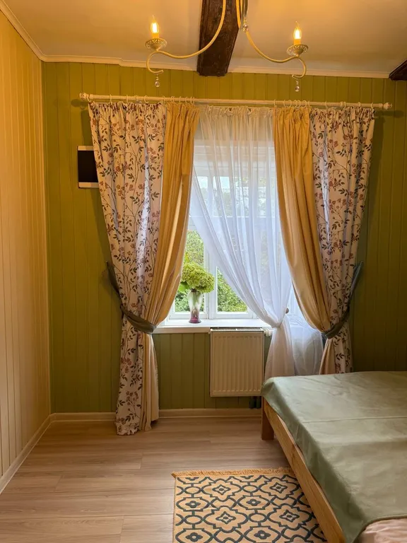 Уютный дом у реки в стиле прованс