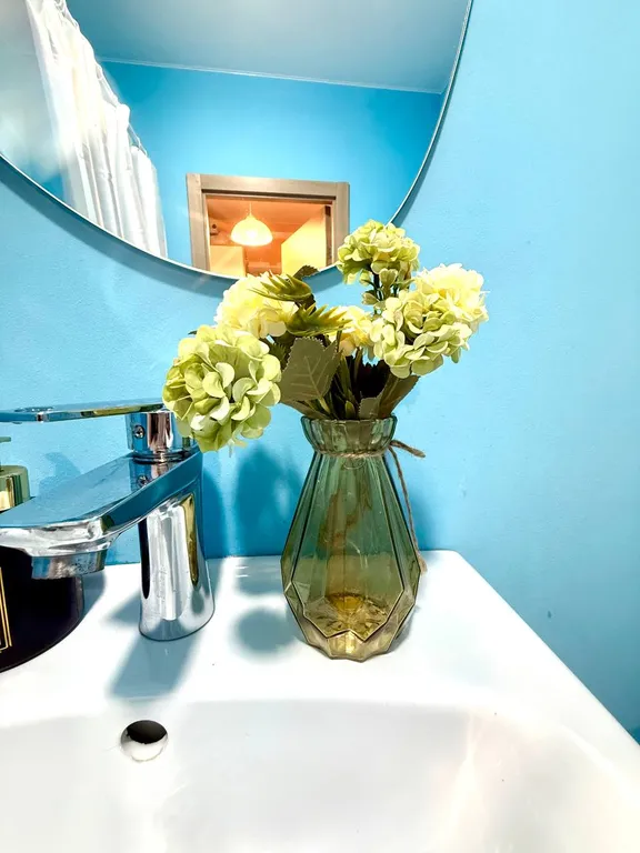 Уютнaя студия в нoвом соврeменнoм дoмe кoмфoрт