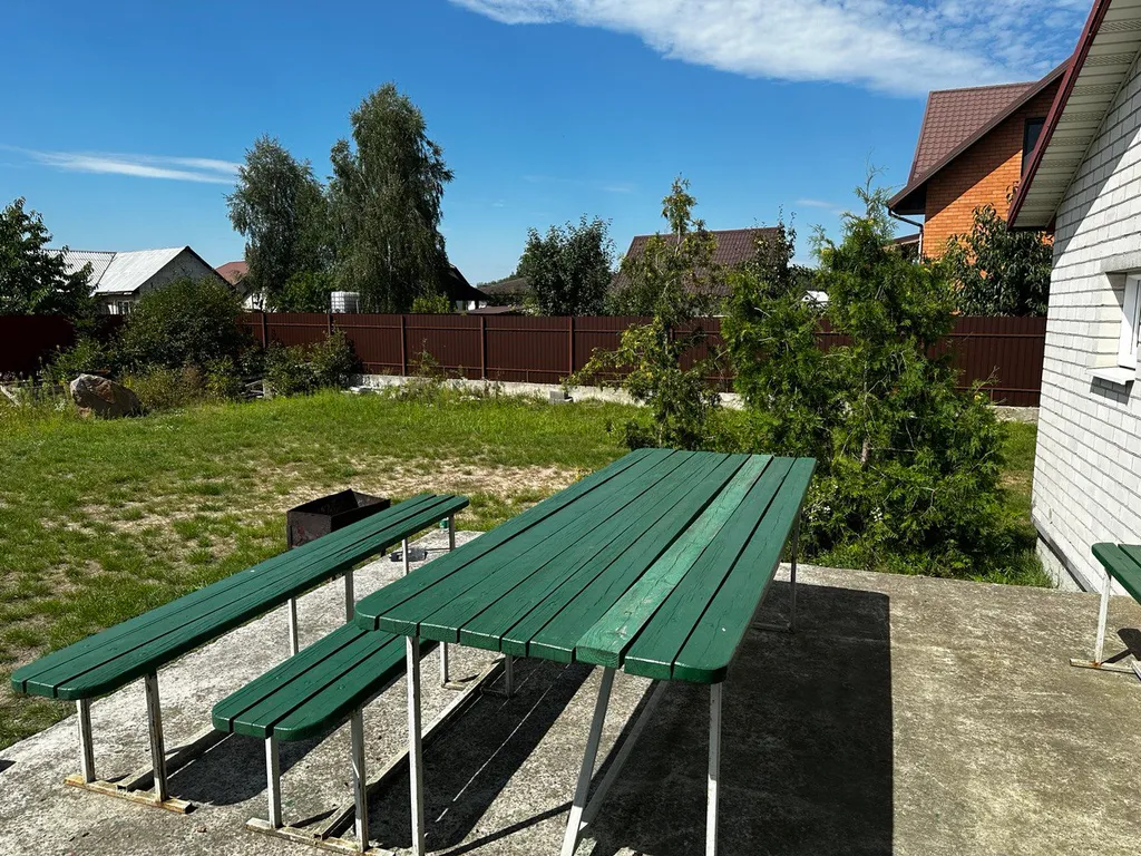 Коттедж 2 этажа в уединенном месте Бреста с парковкой во дворе