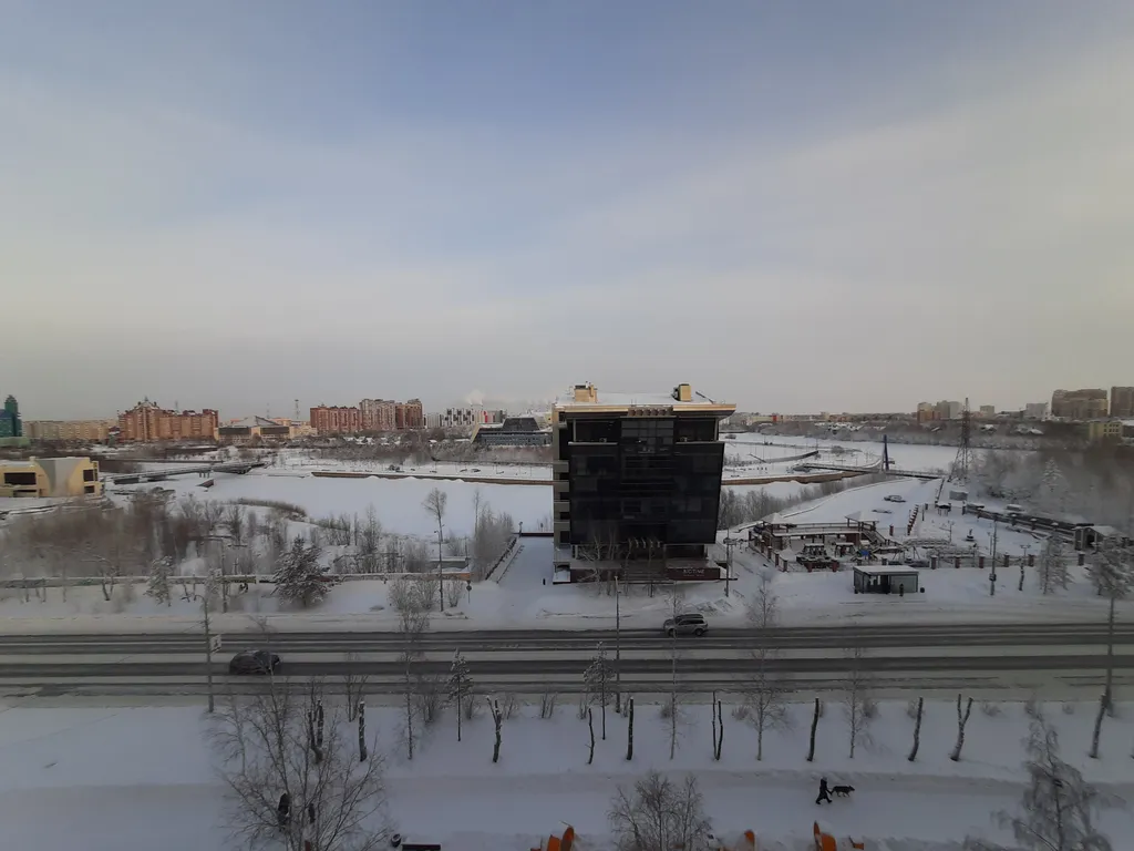 Большая квартира c красивым видом на город