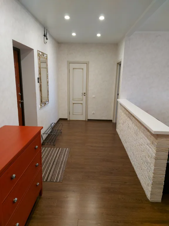 Уютная квартира у Галереи Чижова