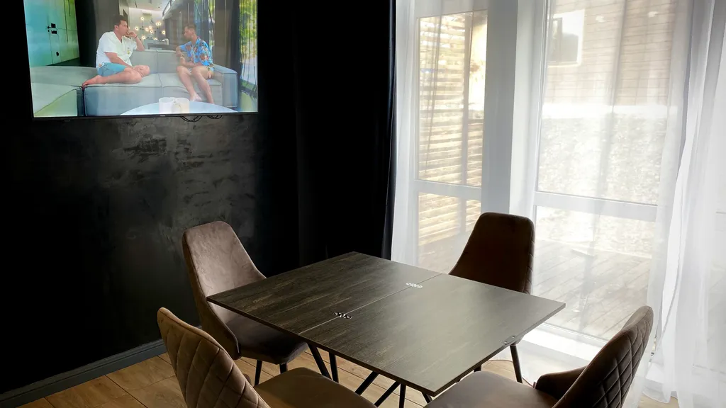 целый дом по цене двухместного номера. бесплатный трансфер до горы