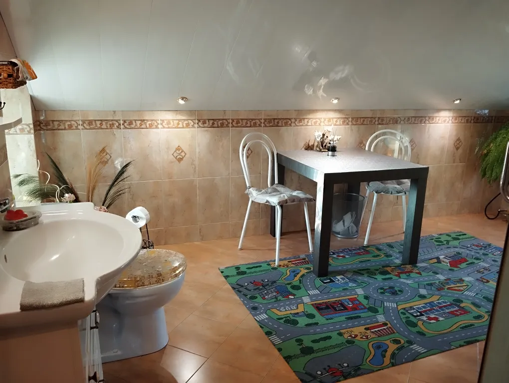 Апартаменты с бассейном
ДомКрус