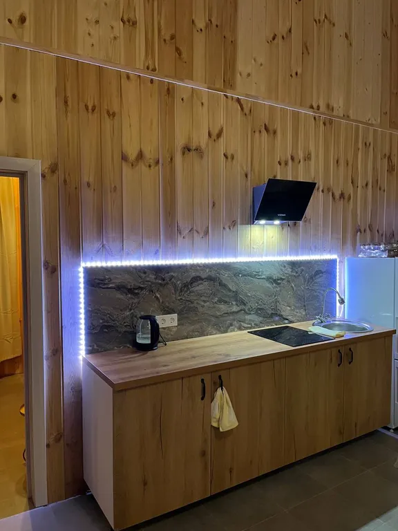 Домик у реки