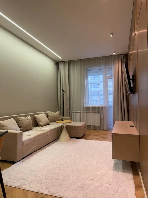 Уютная квартира с современным ремонтом в центре города