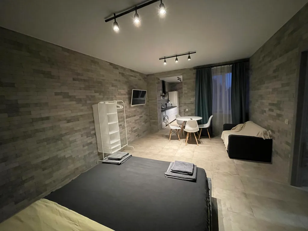 Квартира Двухкомнатный номер с кухней — аренда посуточно в Поповка