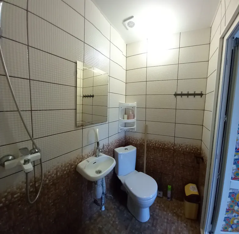 6-комнатный Дом