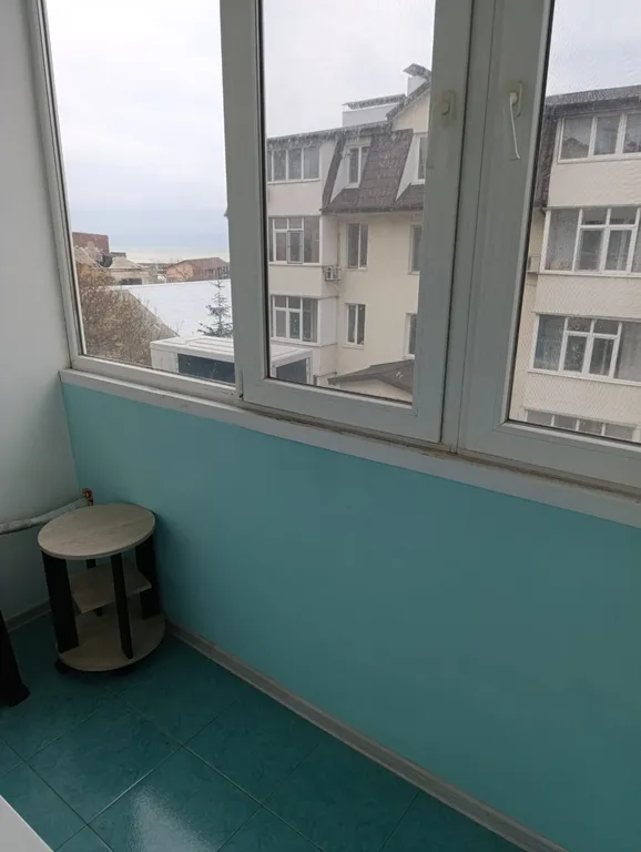 2-комнатная квартира 100 метров до моря