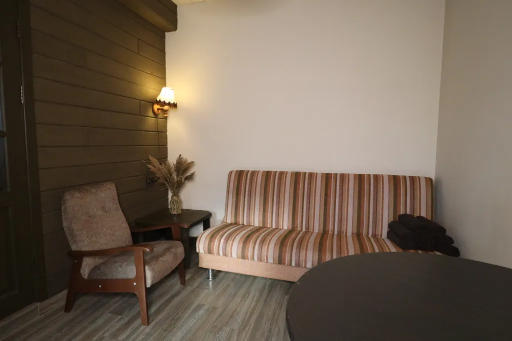 Виноград, дом на 6-8 человек в лесу