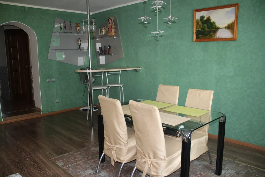 Уютная, просторная квартира в 10 минутах от пляжа