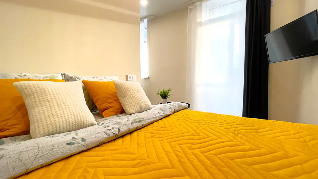 Квартира Апартамент рядом с поликлиниками — Тюмень