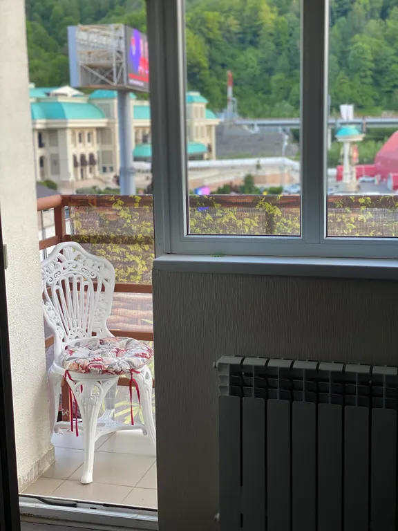 Белые горошины с видом на Marriott, горы, казино