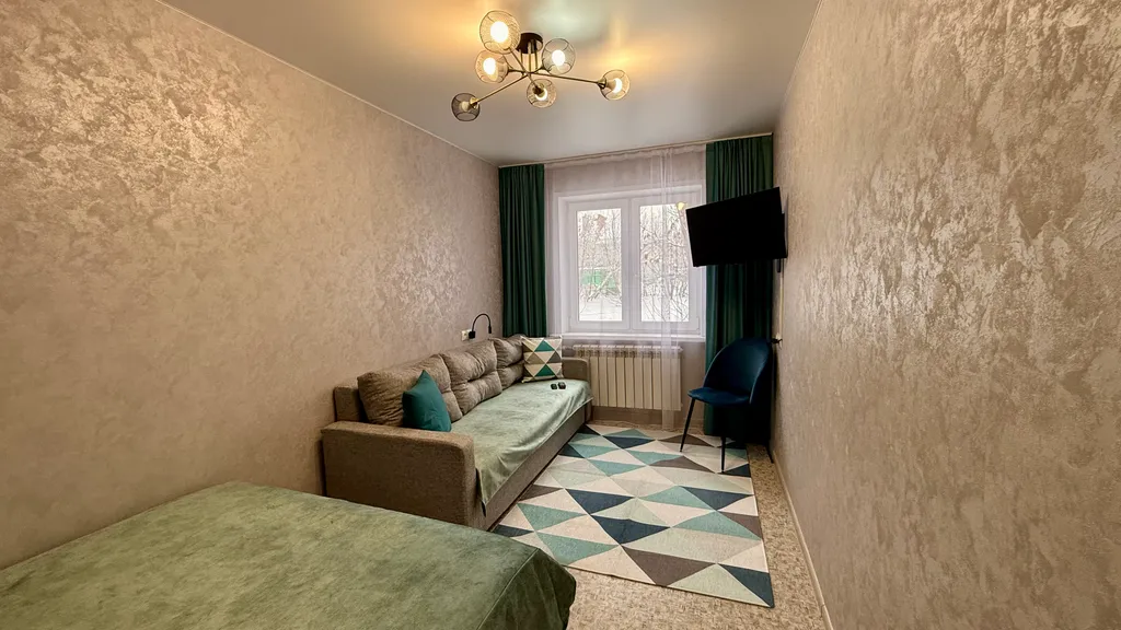 Мега вместительная трешка для дюжины гостей