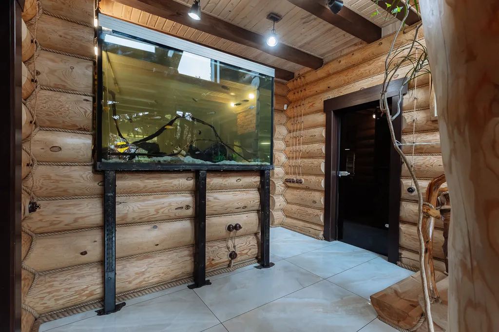 Шикарный дом из сруба с баней и бассейном