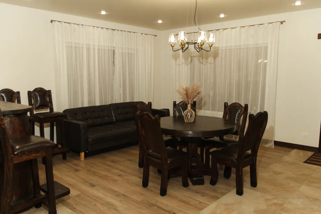 Комфортабельный коттедж с видом на озеро