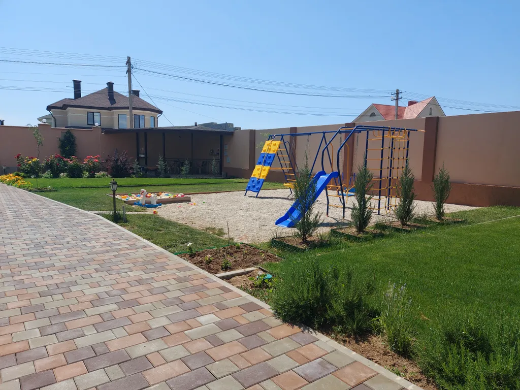 Семейный номер с кухней- гостинной и отдельной спальней