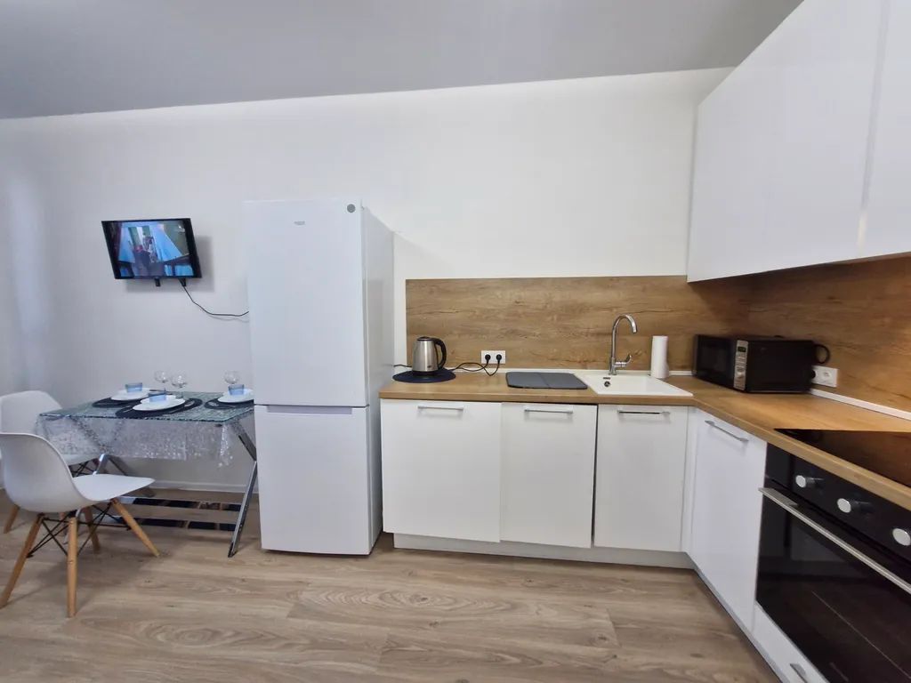 Красивая квартира с гостиной и спальней рядом с Мытищи парк