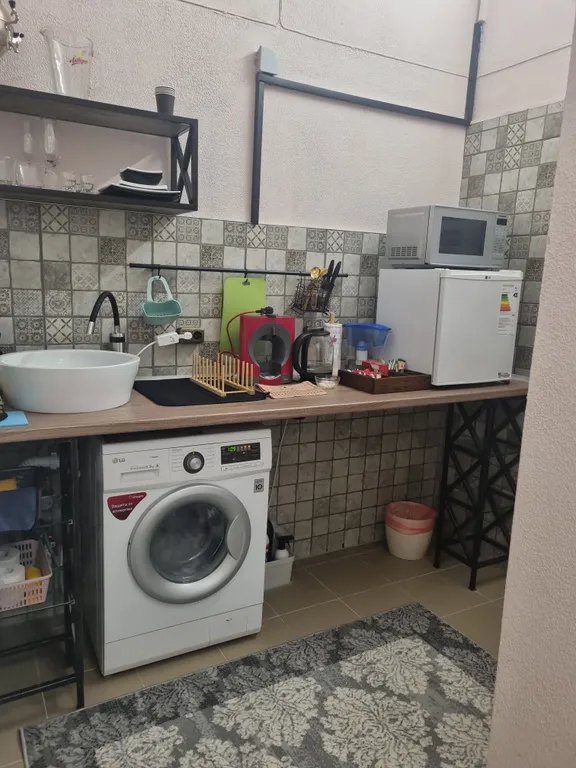 В историческом доме в центре города, уютные апартаменты, своя парковка