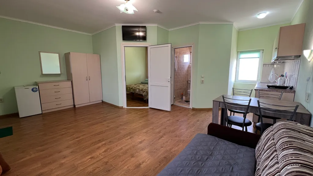 Уютные домики для комфортного проживания.