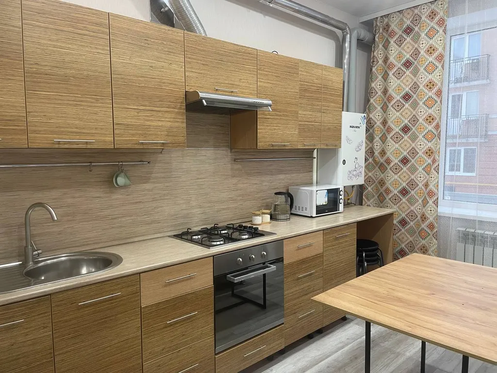 Добро пожаловать в современный, стильный апартамент