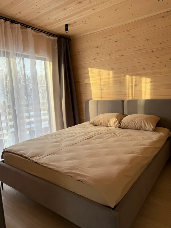 Панорамный дом с видом на реку