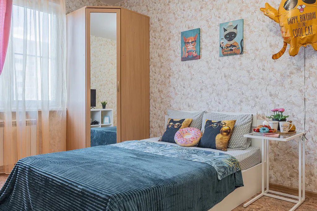 Деловые котики - яркая, веселая квартира