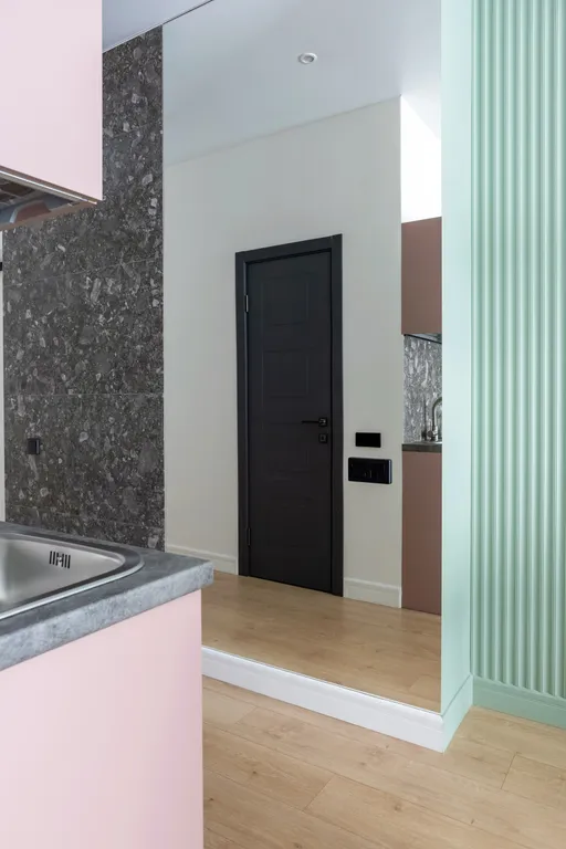 Стильная студия в центре на набережной